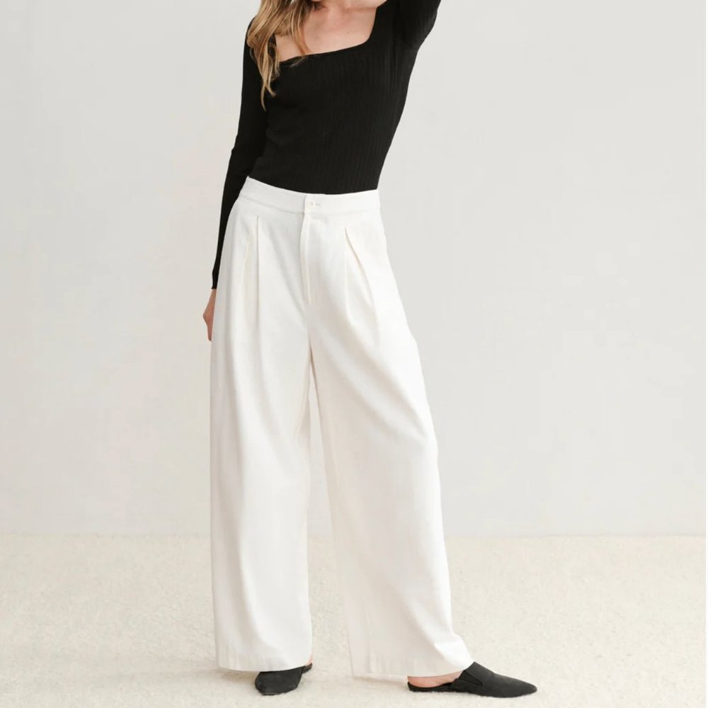 New With Tags Jenni Kayne Relaxed Trousers in Ivory Size 4